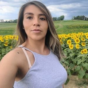 Meet your Posher, Mayra